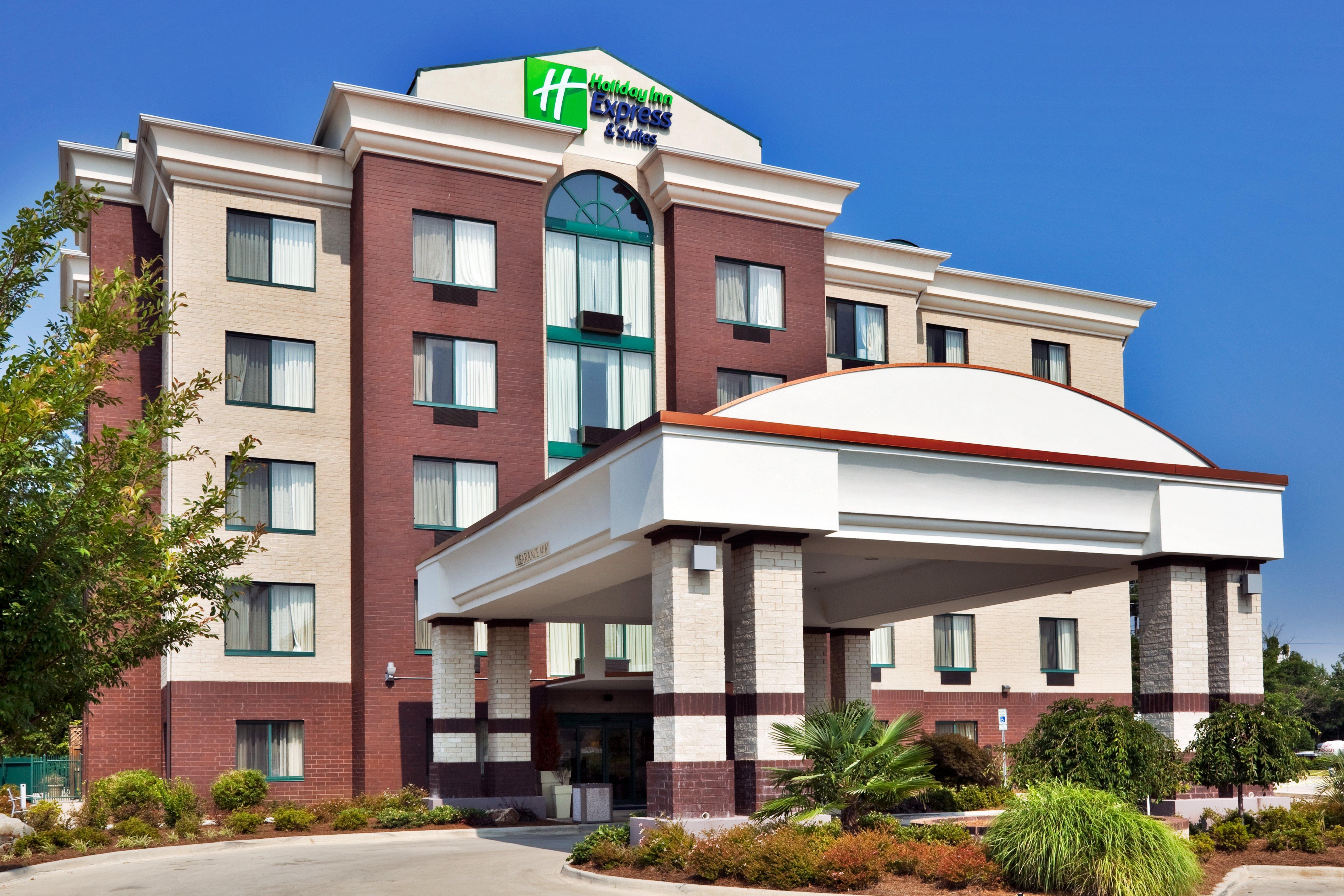 Holiday Inn Express Hotel & Suites Birmingham - Inverness 280 By Ihg Exteriér fotografie